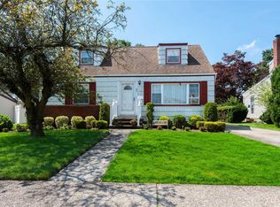 49 Mill Rd, Farmingdale, NY 11735