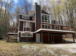 32 Benson Fuller Dr, Bondville, VT 05340