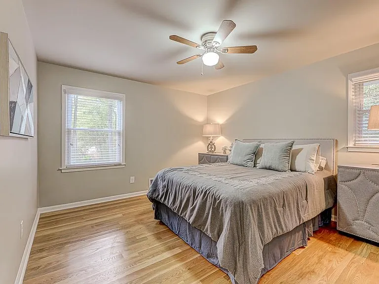 1185 Lake Colony Dr — Photo 32