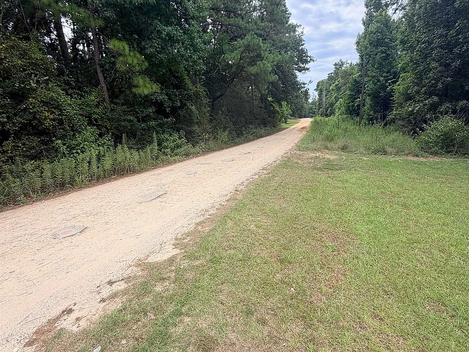 2nd image of Ivanhoe Dr E