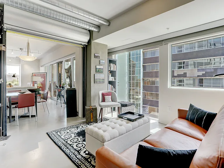 800 Brazos St #1107 — Photo 9