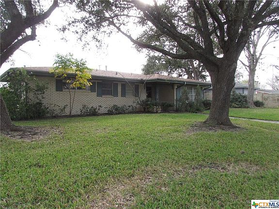 2nd image of 2109 E Mimosa Ave