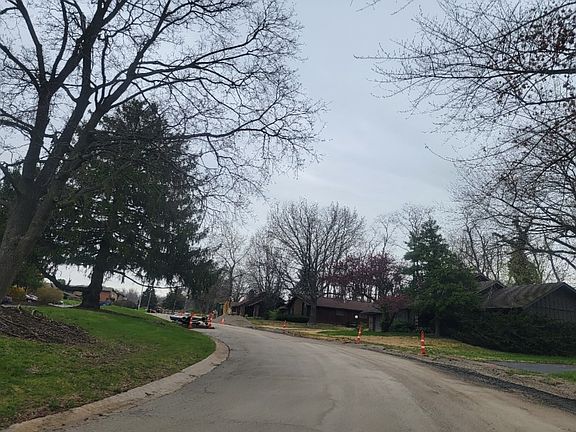 5th image of 1510 Knollway Dr