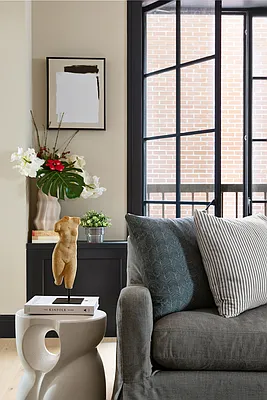 Sold by Compass | media 4