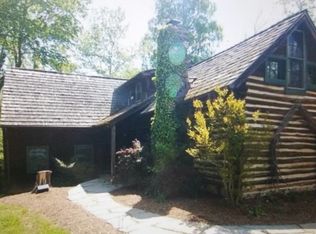 5350 Winfield Rd, Fairfax, VA 22030