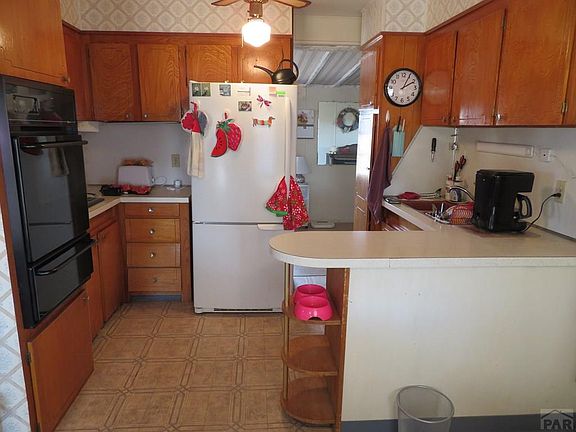 3rd image of 27840 Iris Rd