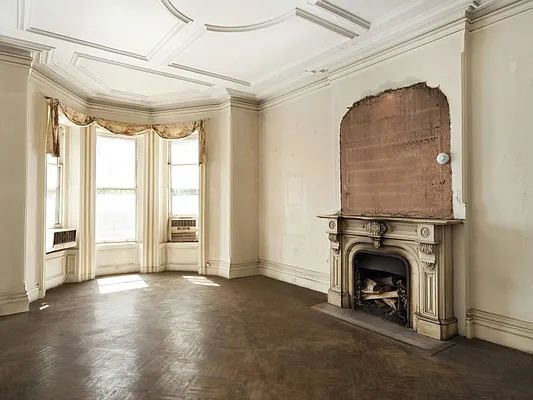 Sold by Sotheby's International Realty | media 4