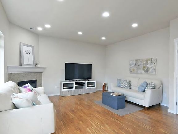 3rd image of 4511 147th Pl SE
