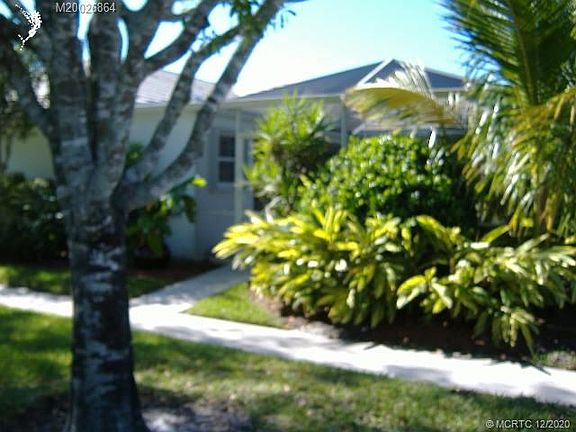 3rd image of 1529 SW Waterfall Blvd