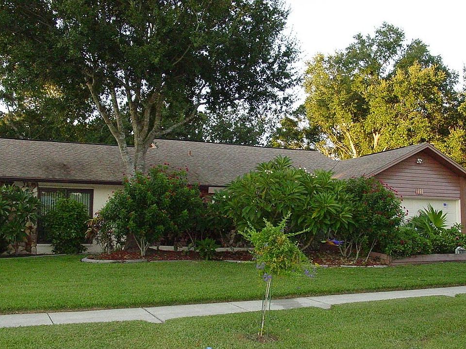 Landscaped Entry
