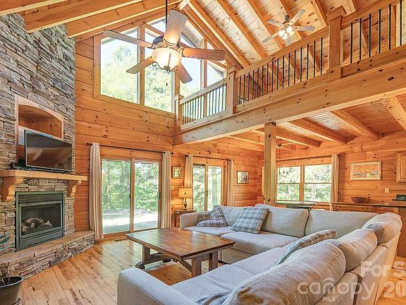 4th image of 145 Mountain Forest Dr