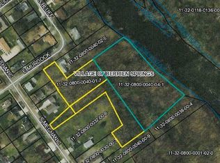 200 E Murdock St, Berrien Springs, MI