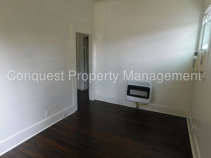 1st image of 528 S Fannin Ave APT 1