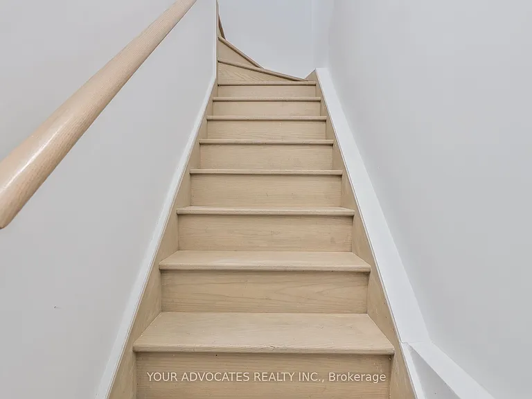 9 Vivian Rd — Photo 16