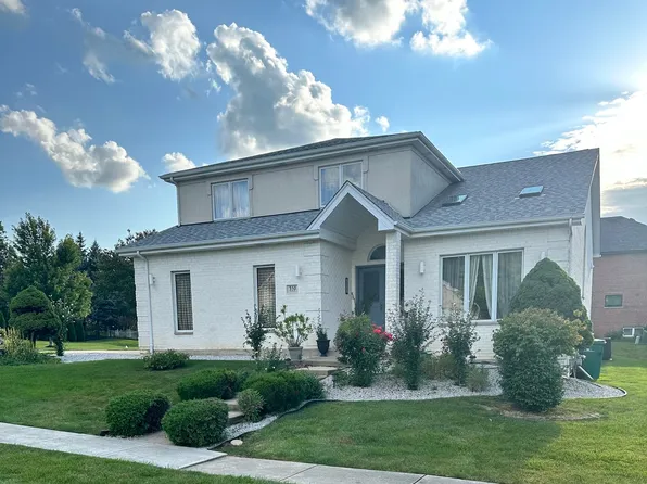 350 Kromray Rd, Lemont, IL 60439