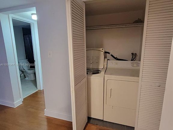 5th image of 4321 NW 9th Ave APT 102