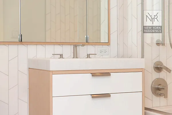 Rented by New York Residence | media 3