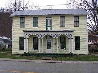 3rd image of 226 Front St