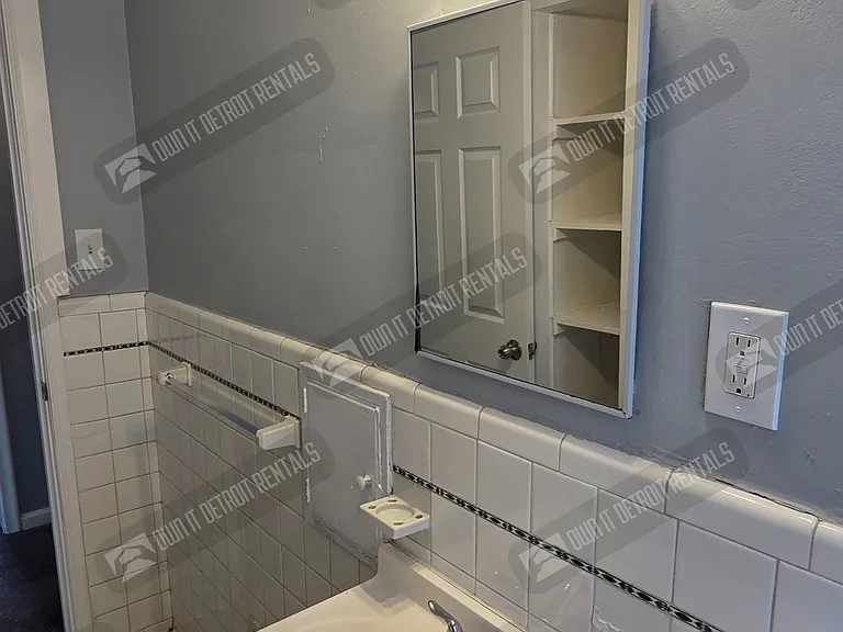 5921 Balfour Rd — Photo 22