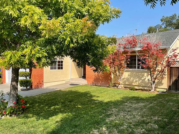 2nd image of 709 Murphy Dr