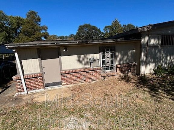 4th image of 803 Ledbetter Ave
