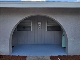 702 SE 47th St, Cape Coral, FL