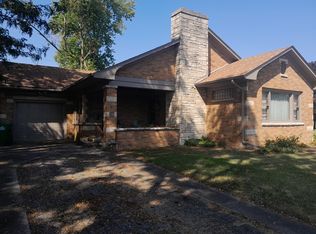 800 14th Ave, Mendota, IL 61342