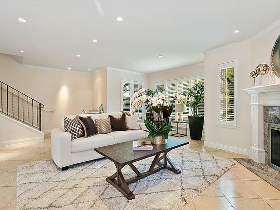 5th image of 662 Clarendon Ave