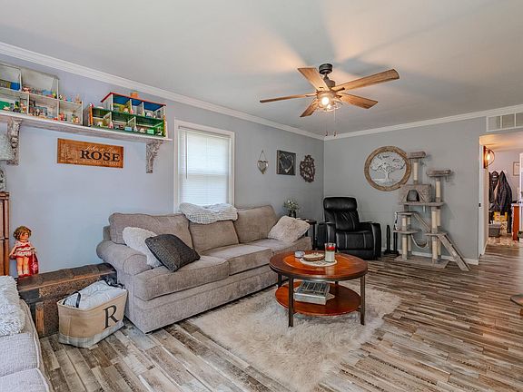 5th image of 1449 Glenn Ave