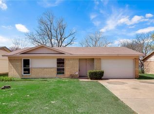 515 Pioneer Rd, Mesquite, TX 75149