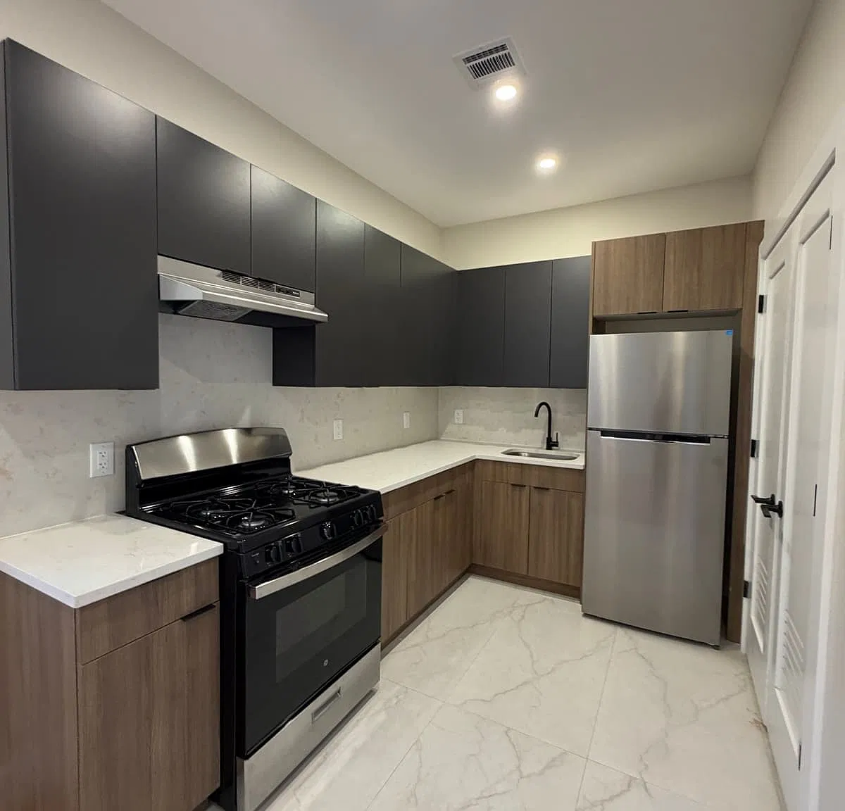 1 bed, 650 sqft, $1,895 — Photo 1