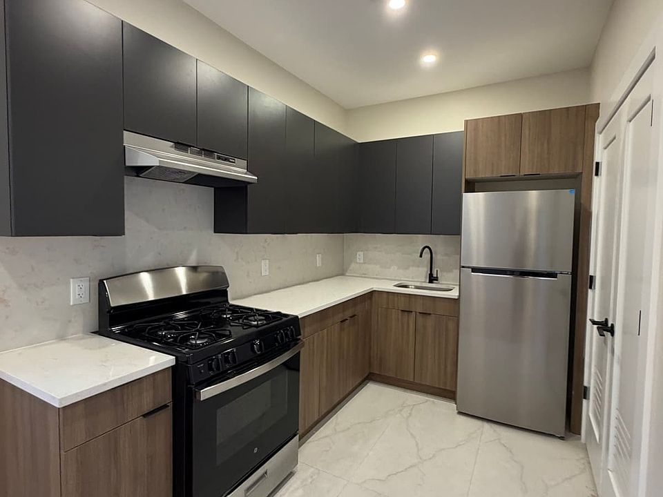 1st image of 797 Broadway #305
