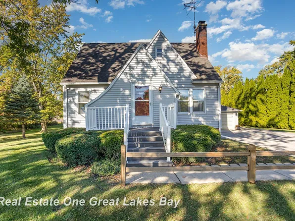 25 State Park Dr, Bay City, MI 48706
