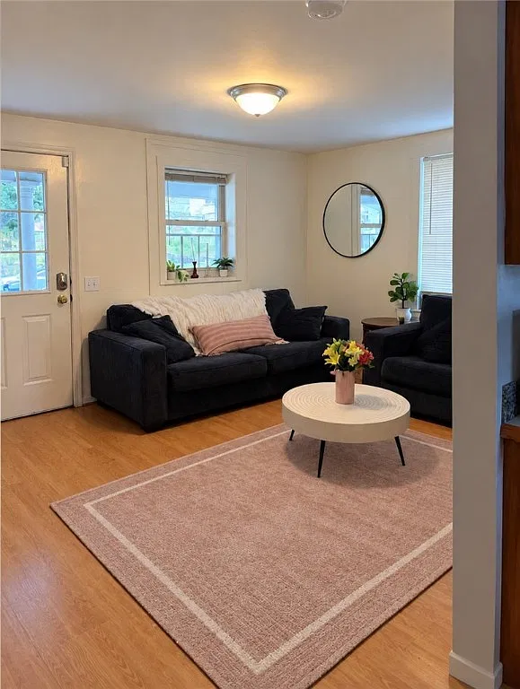 121 Hudson St — Photo 3