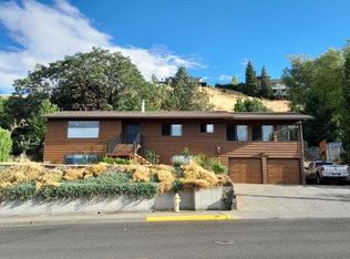 1636 E 19th St, The Dalles, OR 97058