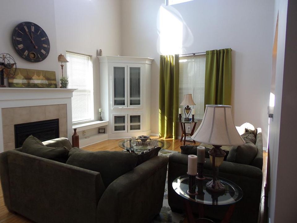 1st image of 8136 Artisan Way