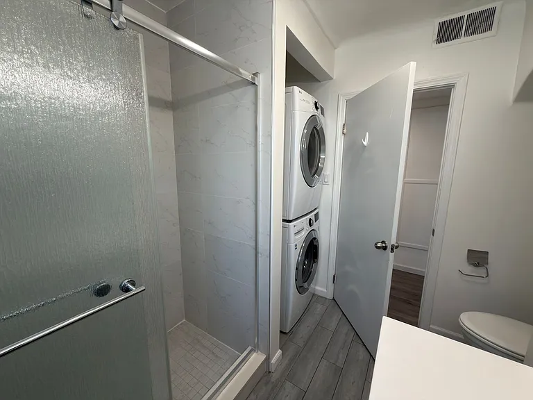 1110 Mira Mar Ave #A — Photo 20