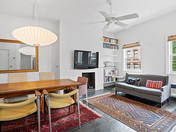 4th image of 239 Waverly Pl APT 3