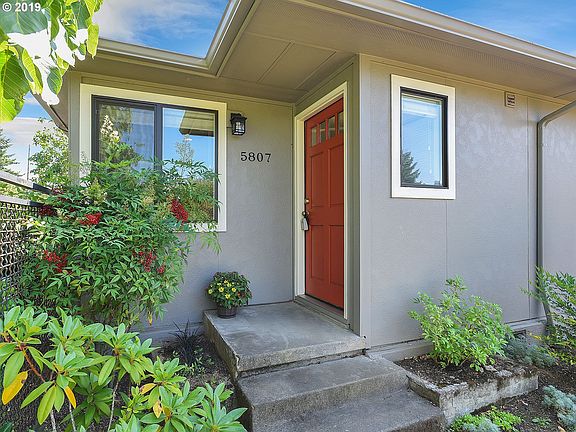 2nd image of 5807 NE 10th Ave