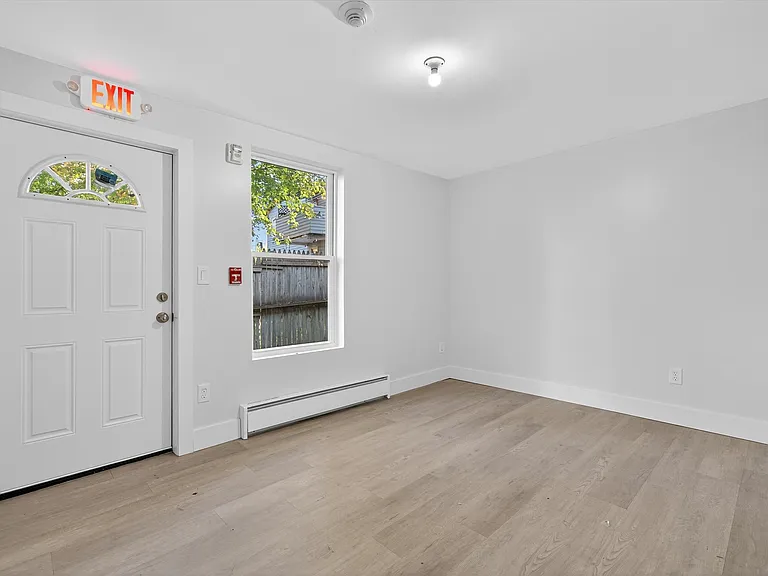 12 N Church St #1 — Photo 3