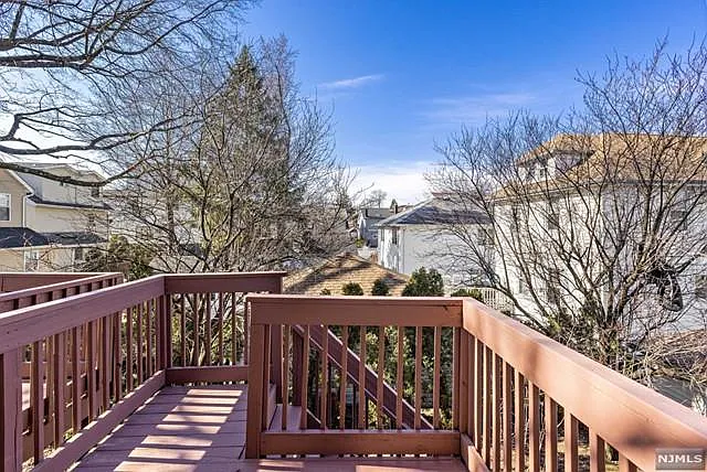 376 Aurora Ave #A — Photo 6