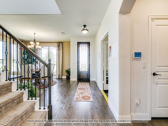 Waterscape Dewberry III Model Entryway