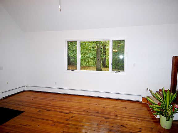 5th image of 794 Lake St #3