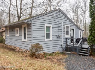 9346 Sherwood Dr, Kunkletown, PA 18058