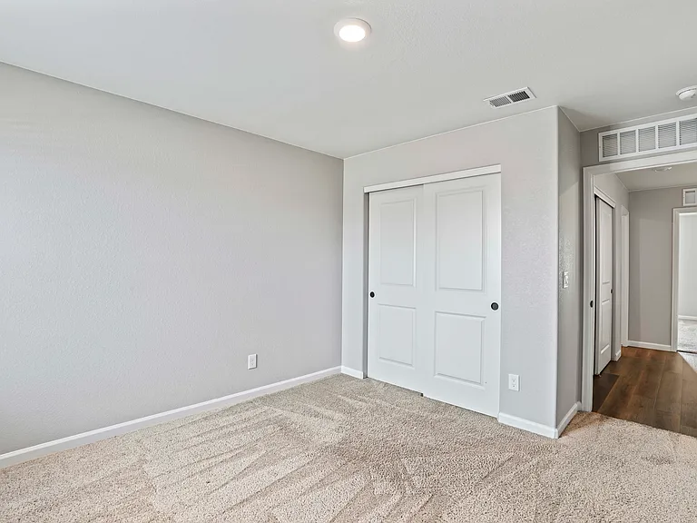 2141 Kerry St — Photo 32