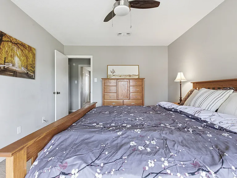 517 Chickadee Dr — Photo 22
