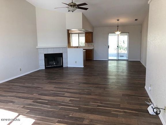 2nd image of 3450 Thunderbird Dr