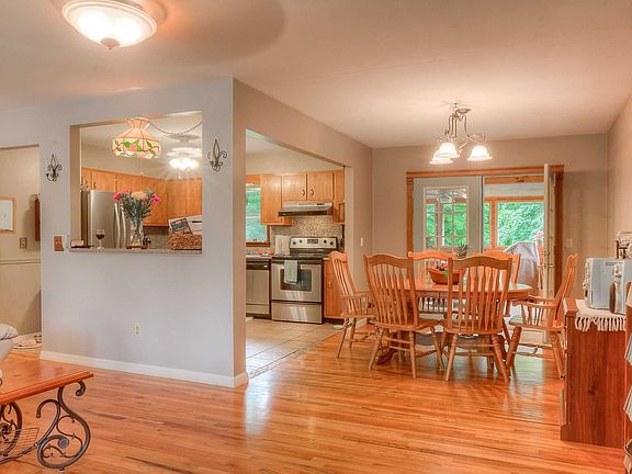 4th image of 47 Long Meadow Dr