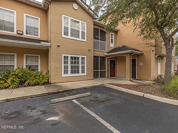 3rd image of 10075 GATE Parkway N #703