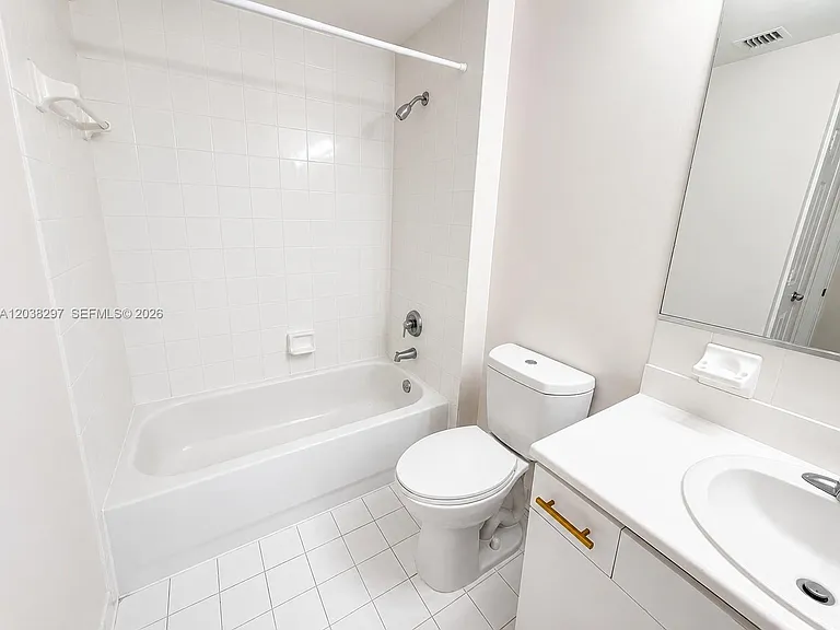 7000 SW 80th St #401 — Photo 6